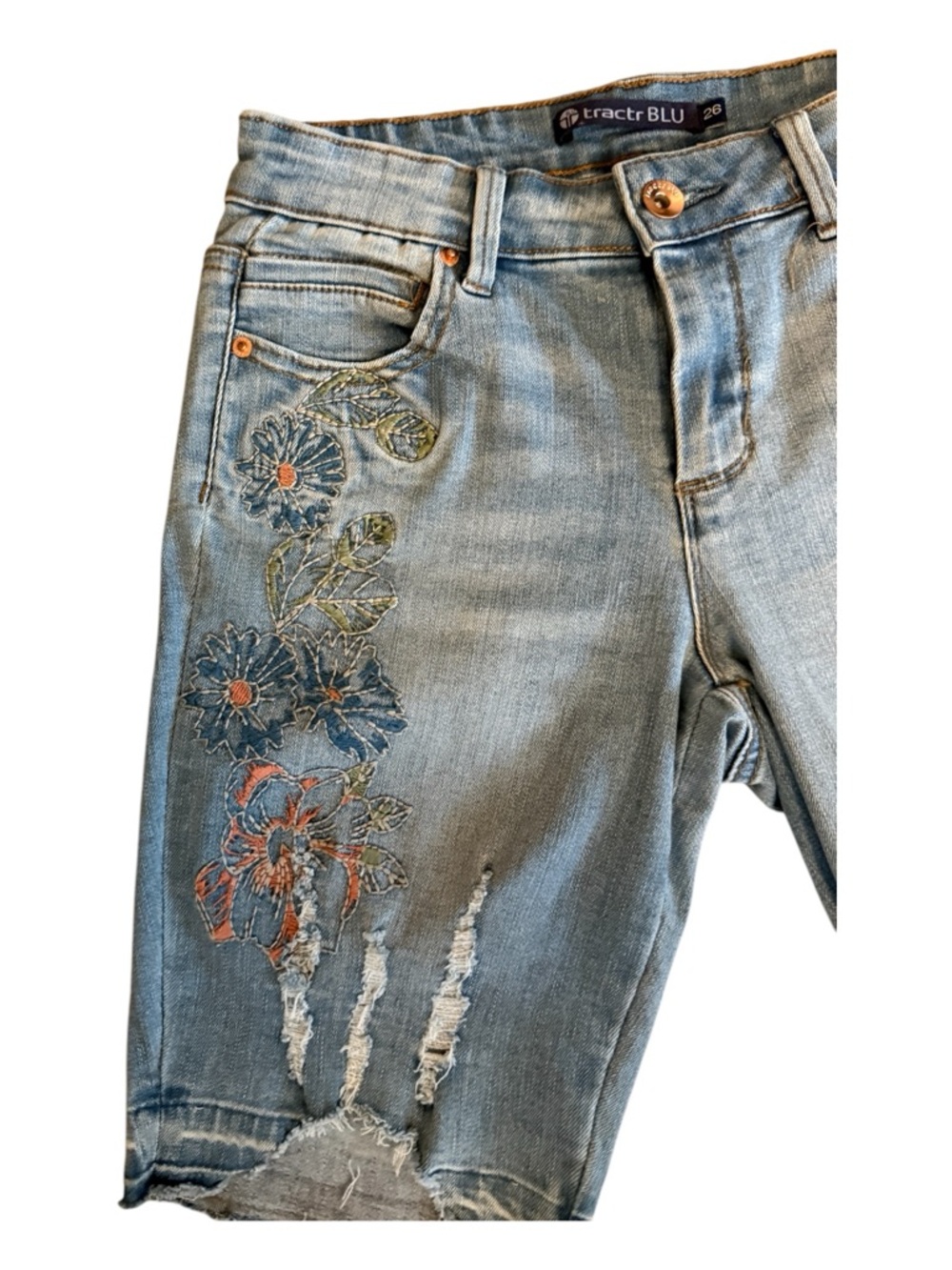 Tractr Light Blue Floral Embroidered Denim Shorts - Picture 2 of 4